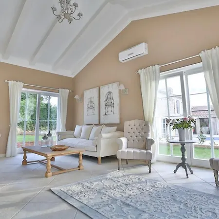 Meerblick, Privater Pool, 1000m2 Grundstueck Villa Makovci