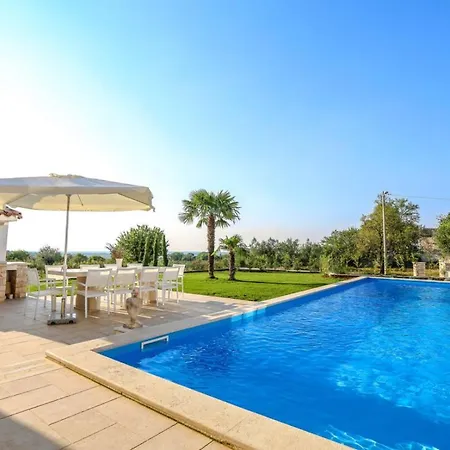 빌라 Meerblick, Privater Pool, 1000m2 Grundstueck 마르코브치