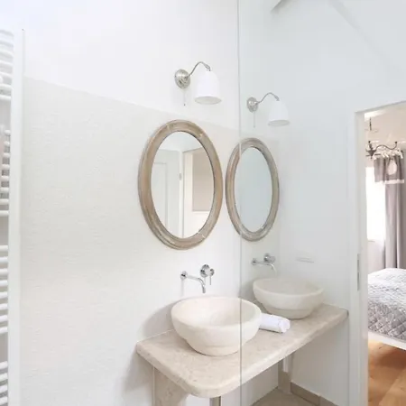 Meerblick, Privater Pool, 1000m2 Grundstueck Makovci